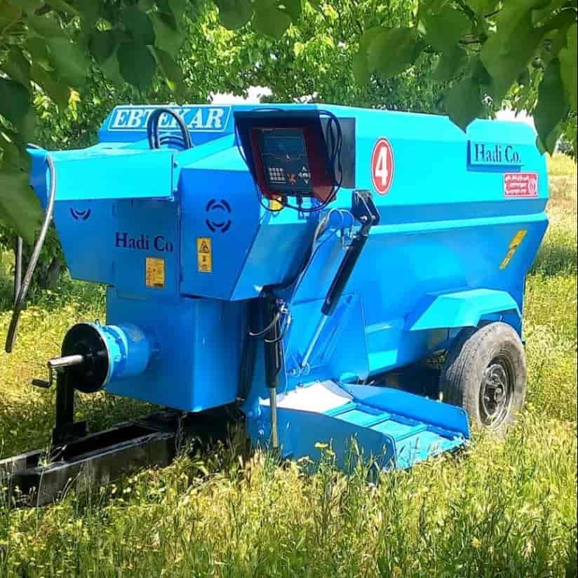 Besleyici karıştırıcı 4 metreküp traktör